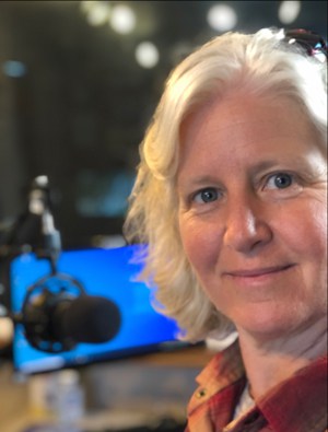 Podcast: Book Promotion, Acing Author Interviews & Behind-The-Scenes with Radio Host & Author March Twisdale