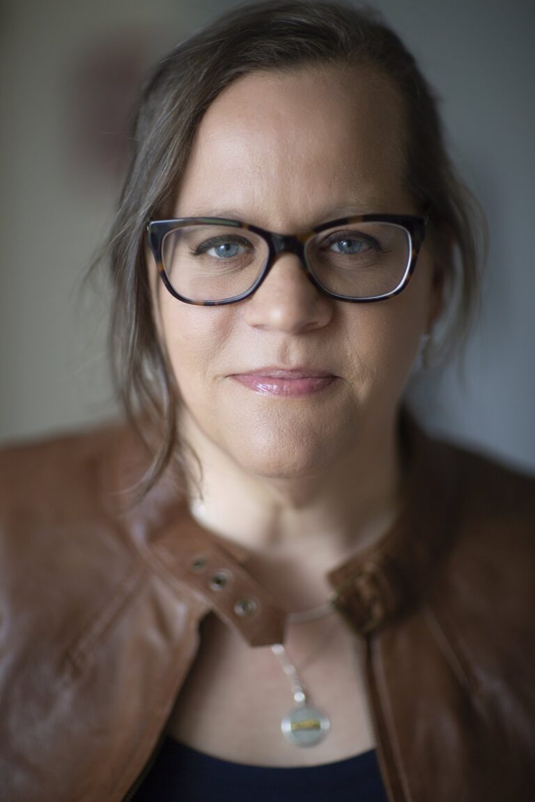 Finding Your Agent, Political Fiction, Hopeful Dystopias & The Chaperone with M Hendrix