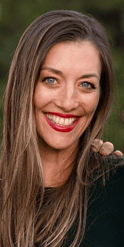 Writing Fantasy That Mirrors Our World With (Manuscript) Academy Award Winner Ali McLafferty